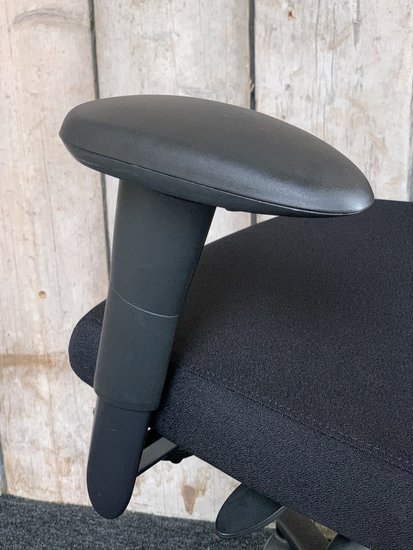 BMA Axia bureaustoel Refurbished hoge rug met 4D armleggers 7 | Kantoormeubelen Nederland