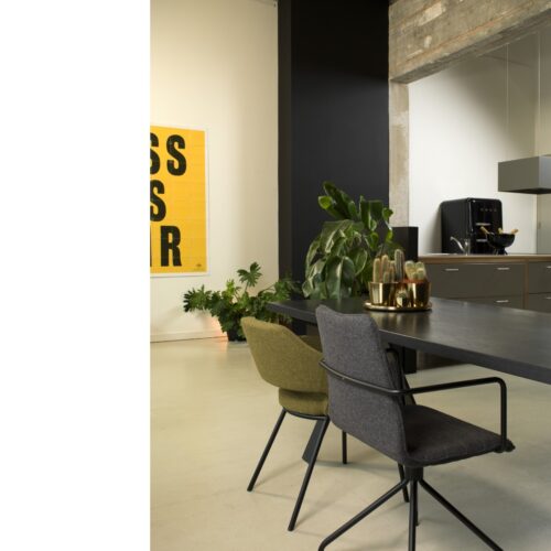 F45 blackframe Photoroom | Kantoormeubelen Nederland