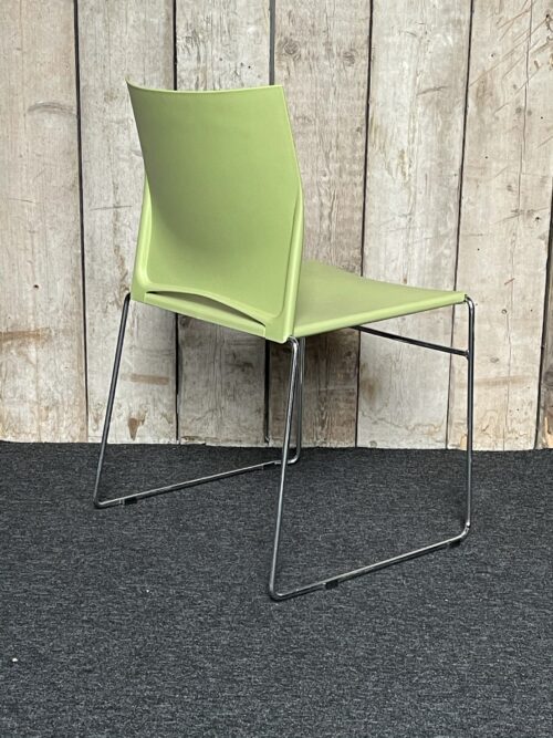 kunststof stapelbaar stoel gebruikt 12 | Kantoormeubelen Nederland