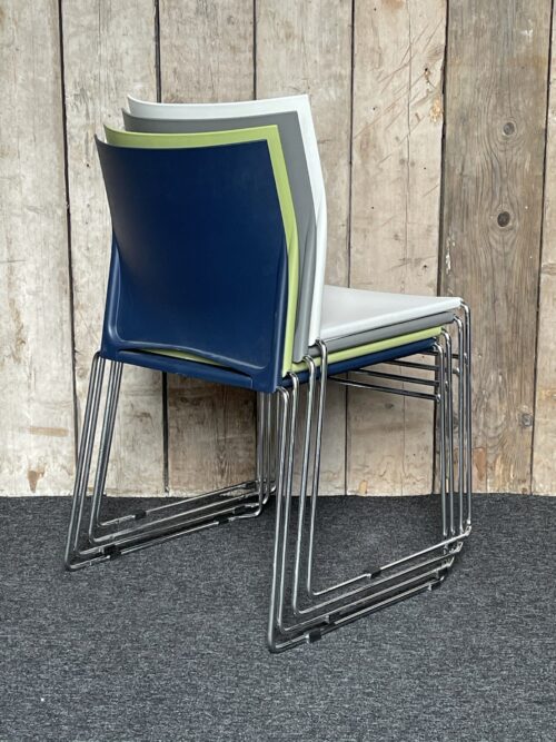 kunststof stapelbaar stoel gebruikt 3 | Kantoormeubelen Nederland