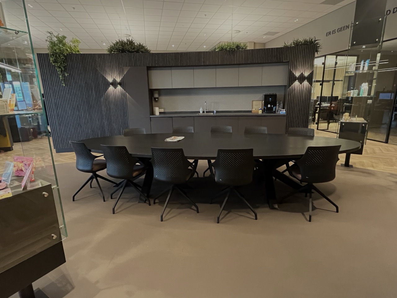 8 kopie groot | Kantoormeubelen Nederland