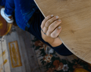 details massief eikenhouten vergadertafel | Kantoormeubelen Nederland